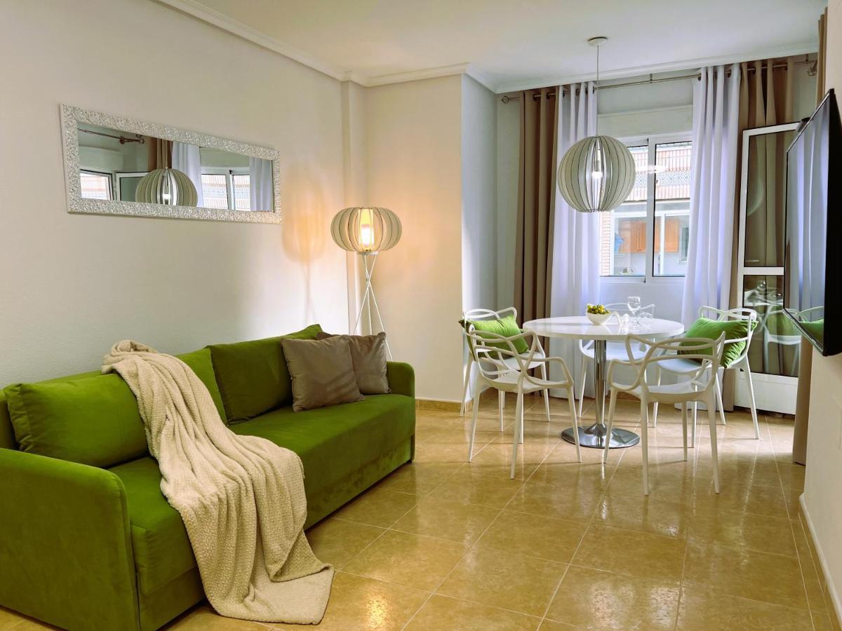 Holiday Suite Fragata Torrevieja Dış mekan fotoğraf