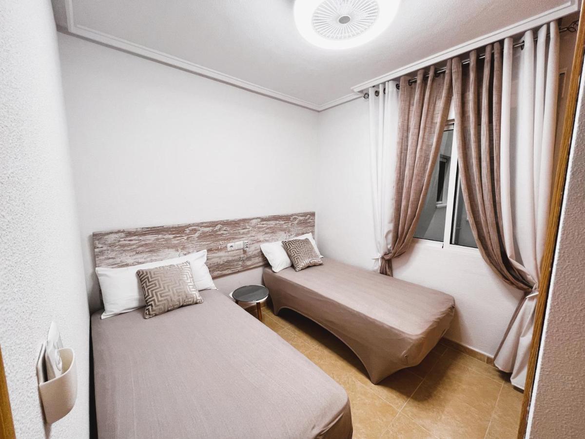 Holiday Suite Fragata Torrevieja Dış mekan fotoğraf