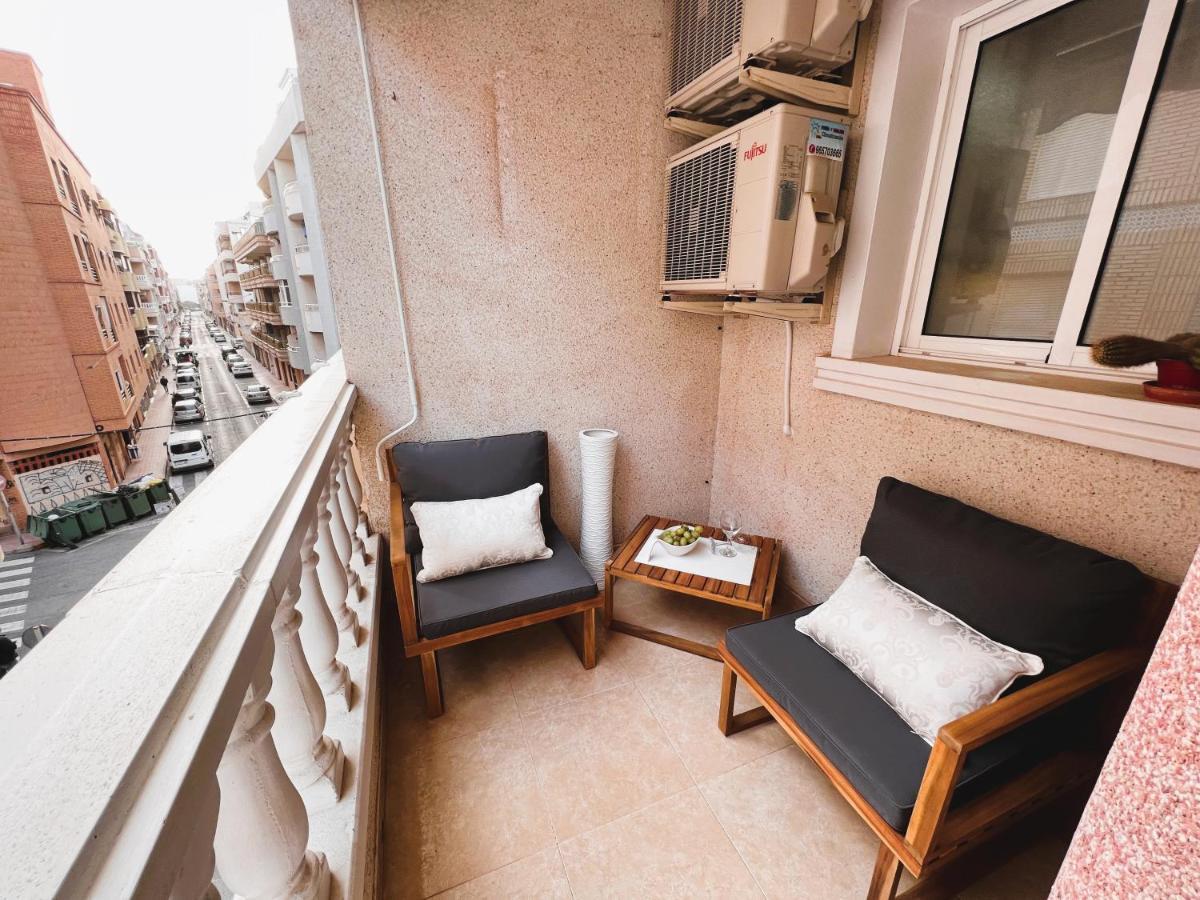 Holiday Suite Fragata Torrevieja Dış mekan fotoğraf