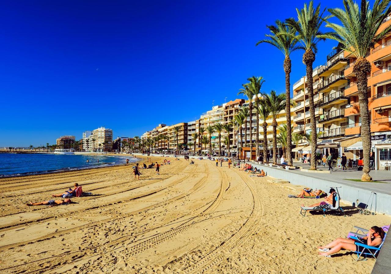 Holiday Suite Fragata Torrevieja Dış mekan fotoğraf